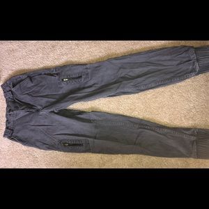 Women’s hollister high rise grey cargo pants